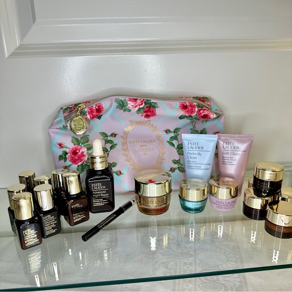 Estee Lauder Beauty Skincare Collection w 2.90 oz Advanced Night Repair! More